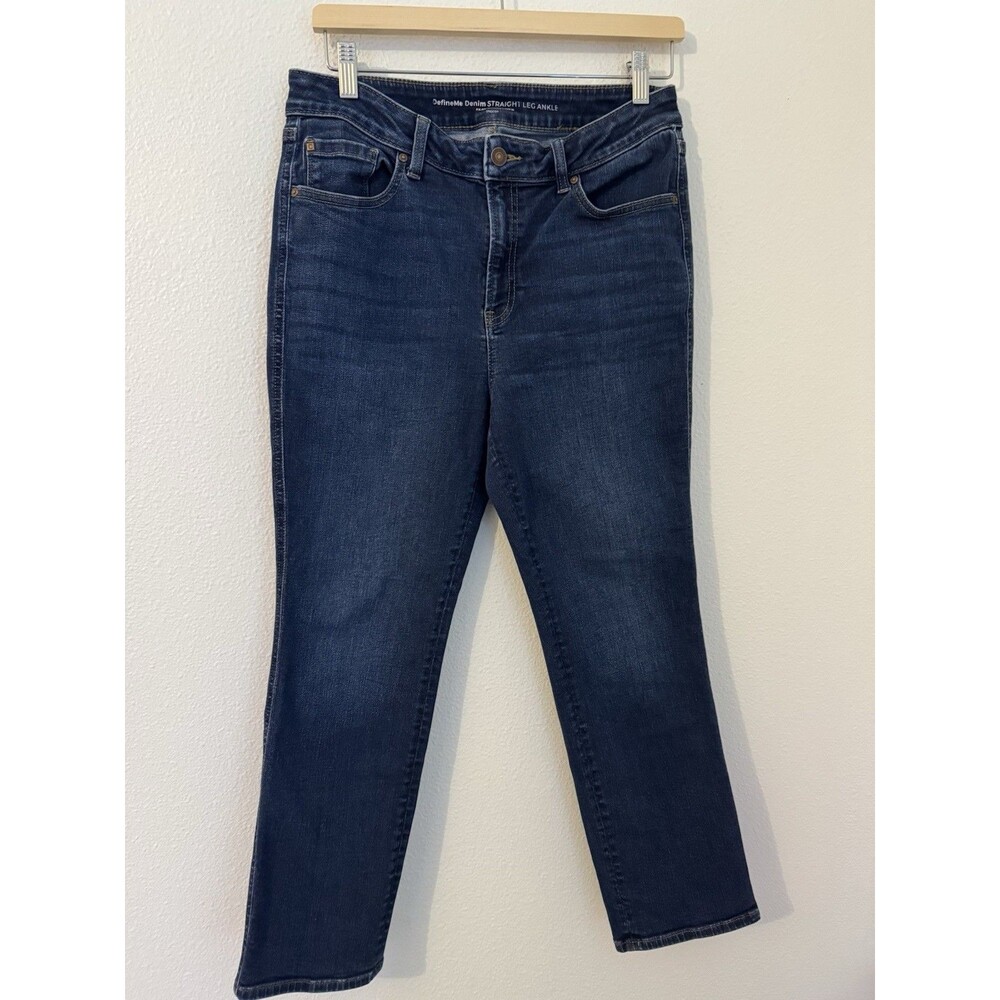 CHICO'S Medium Wash DEFINE ME STRAIGHT LEG ANKLE Mid Rise Jeans Size 8 Blue